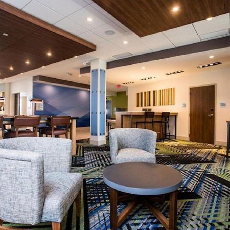 Holiday Inn Express & Suites Rehoboth Beach By Ihg Exterior photo
