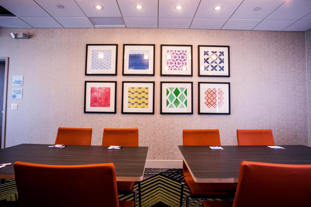Holiday Inn Express & Suites Rehoboth Beach By Ihg Exterior photo