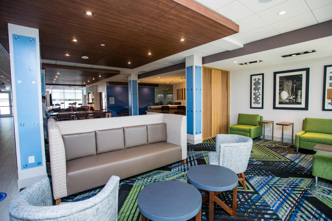 Holiday Inn Express & Suites Rehoboth Beach By Ihg Exterior photo