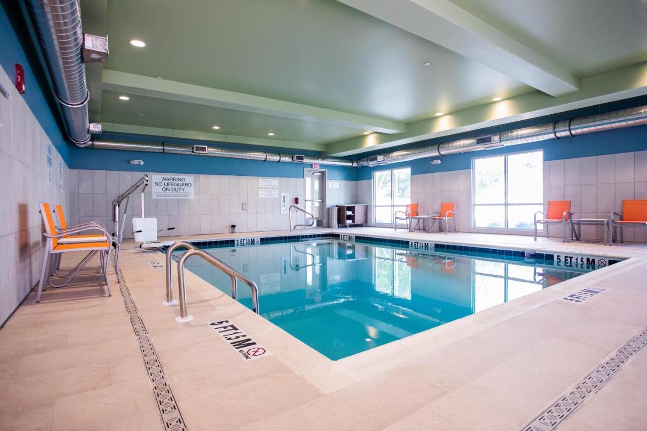 Holiday Inn Express & Suites Rehoboth Beach By Ihg Exterior photo