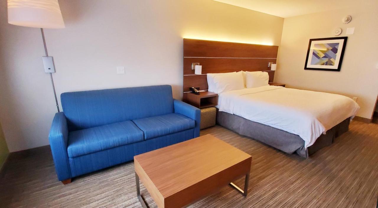 Holiday Inn Express & Suites Rehoboth Beach By Ihg Exterior photo